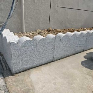 淮北 芝麻白花岗岩花边石铺装效果图