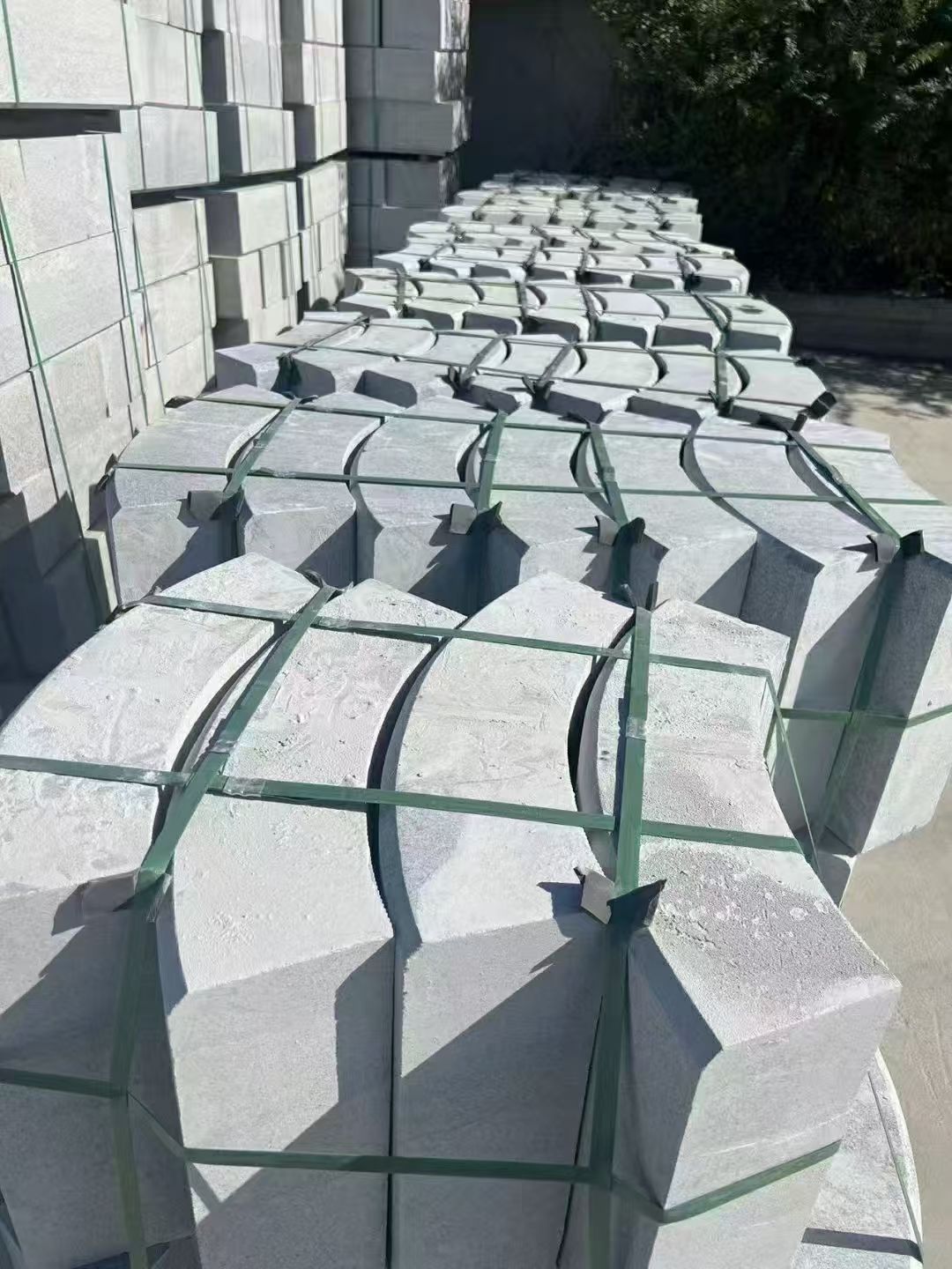 淮北 芝麻灰弧形路沿石