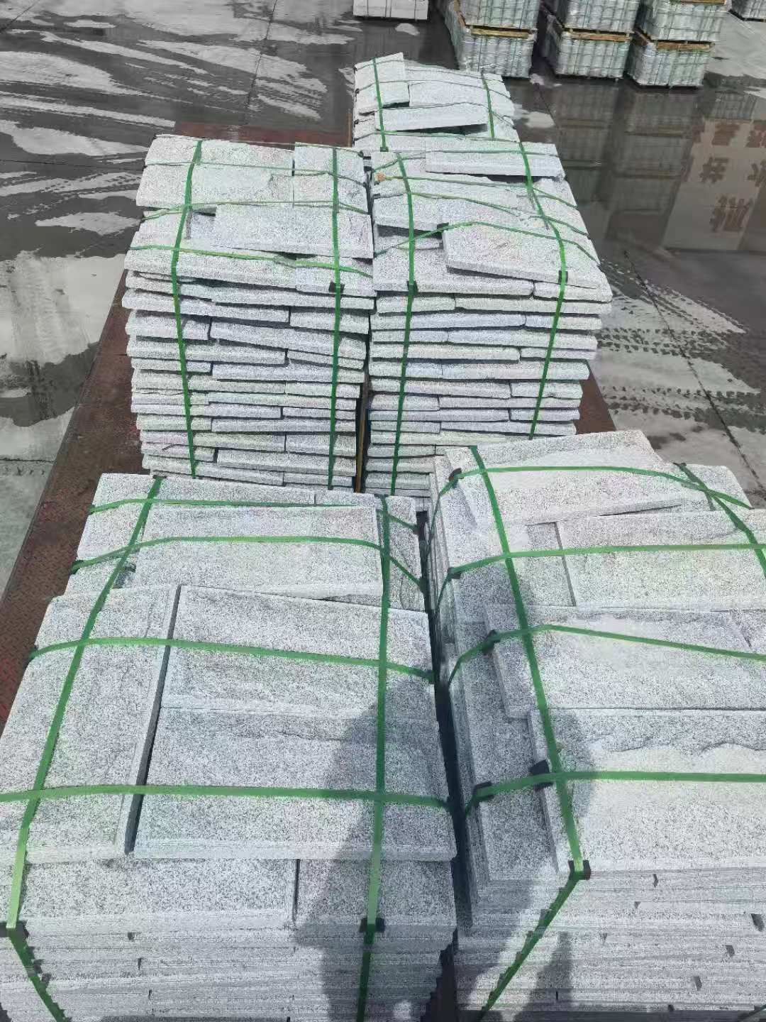 淮北 芝麻白蘑菇石装车出货