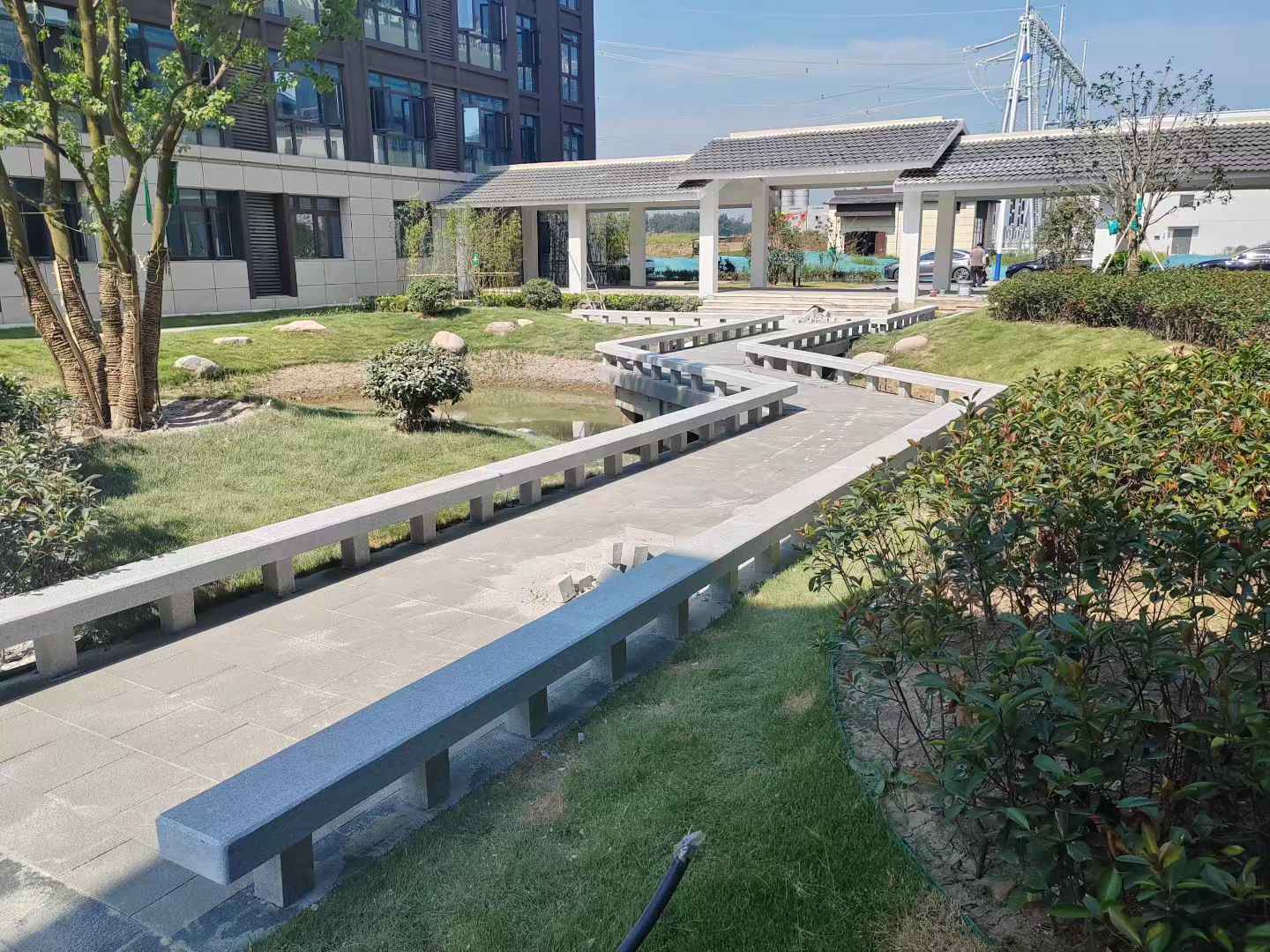 淮北 芝麻灰小区坐凳&栏杆安装效果