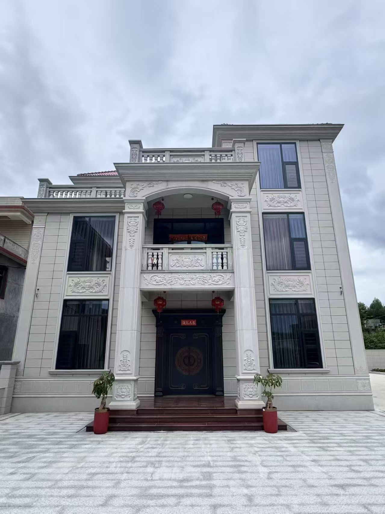 淮北 芝麻白石材别墅干挂案例展示