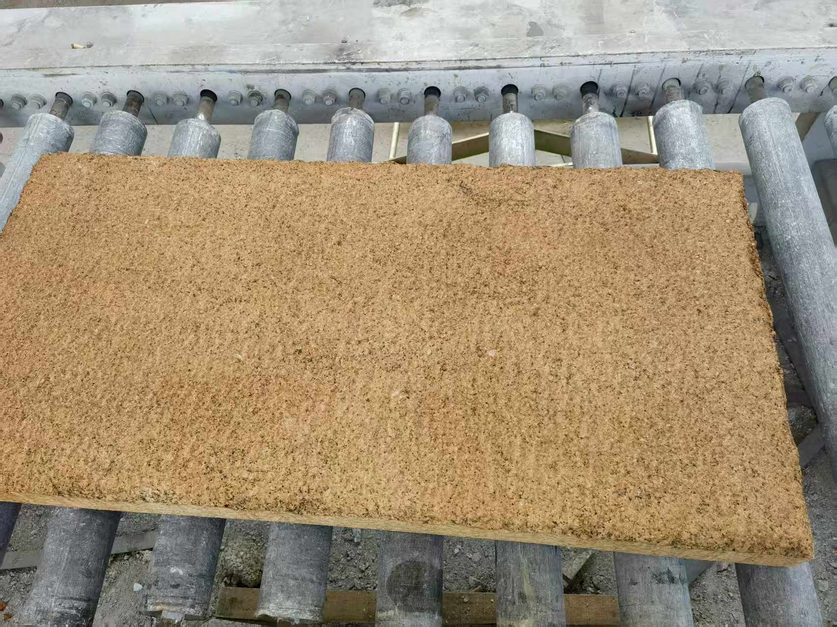 淮北 菠萝面老石板，做旧仿古石，流水线生产加工